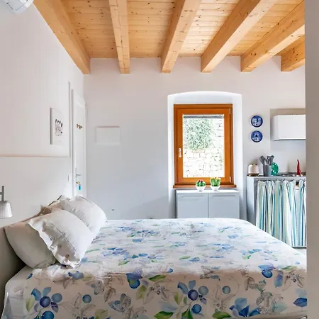 Ca De L'angelon Aparthotel Brenzone sul Garda