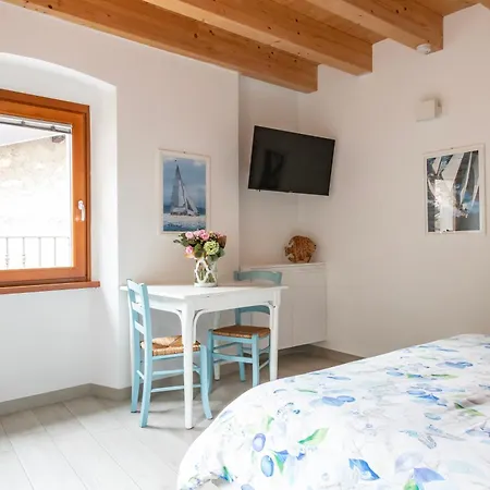 Aparthotel Ca De L'angelon 3*