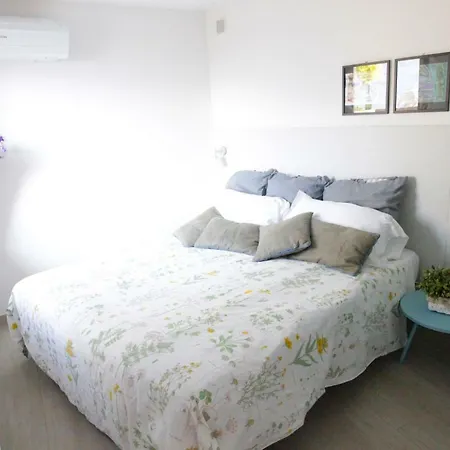 Aparthotel Ca De L'angelon 3*