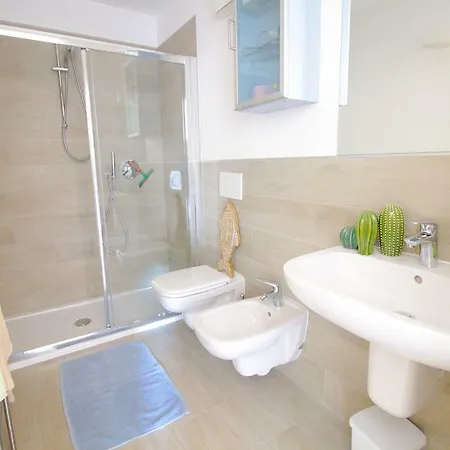 Aparthotel Ca De L'angelon Brenzone sul Garda